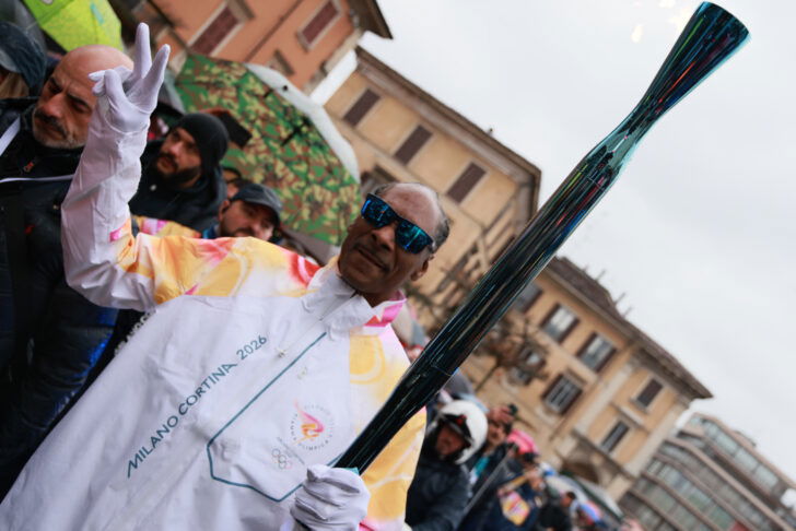 Da Parigi a Gallarate: Snoop Dogg di nuovo tedoforo per le Olimpiadi