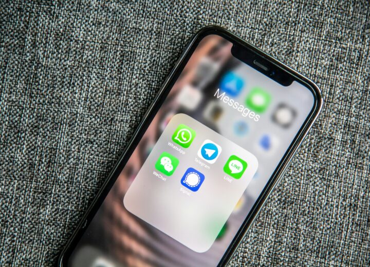 Truffe via Whatsapp: “Devo pagare il dentista potresti prestarmi 985 euro?”