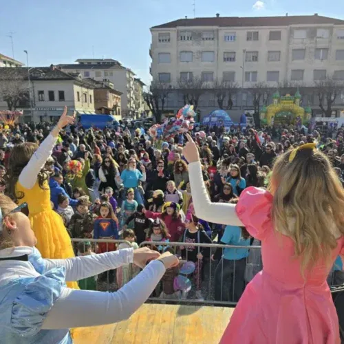 Valenza si maschera: questo sabato si festeggia CarneValenza