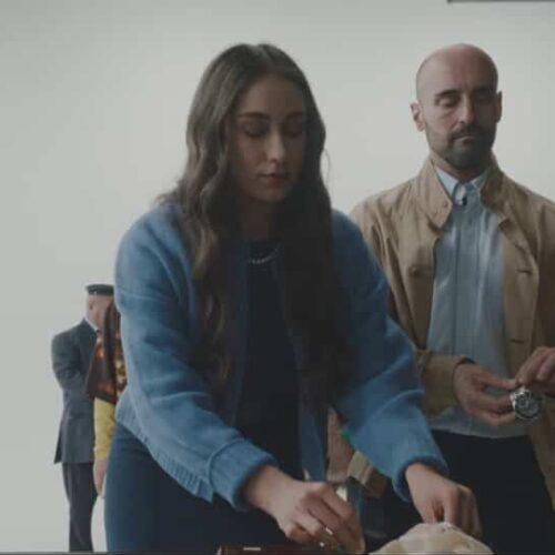 Sanremo: una giovane attrice fubinese nel video della canzone di Dargen D’Amico