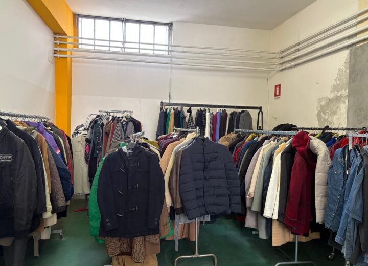 Temporanea chiusura del Guardaroba Caritas di Alessandria: dal 4 maggio apre lo Spazio Abito Solidale