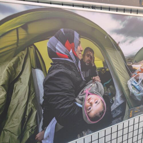 Popoli in cammino: ad Alessandria una mostra fotografica per “dare voce” ai migranti