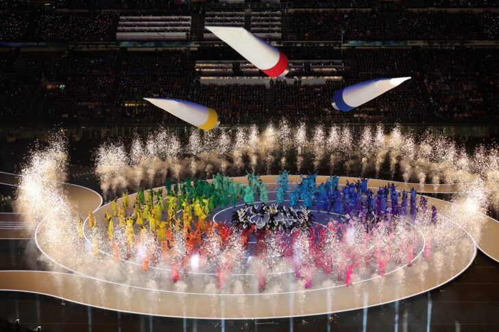 Olimpiadi invernali Milano-Cortina: una cerimonia di apertura tra musica, colori e fantasia