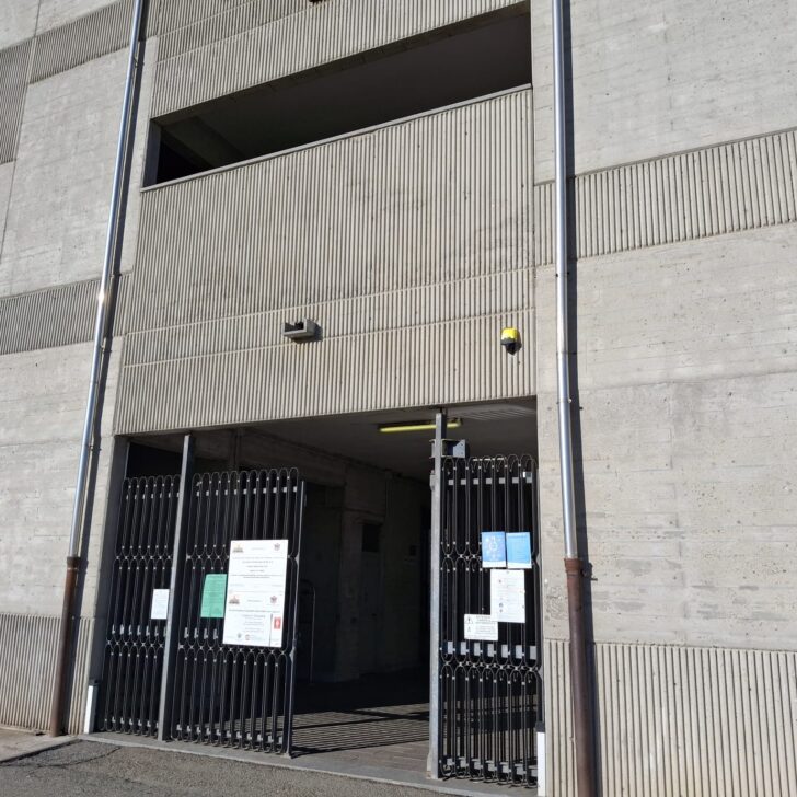 Cimitero: “Finestrini infranti per rubare, fate attenzione”