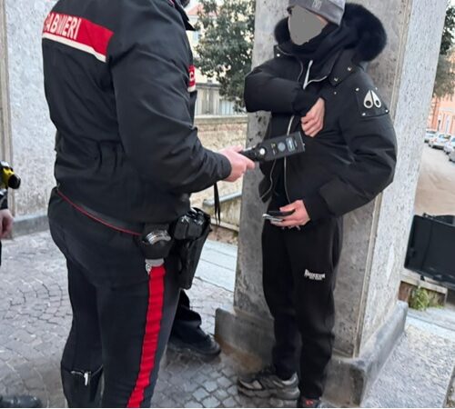 Nuovi controlli in stazione a Pavia: 27enne sorpreso con un coltello nel giubbotto