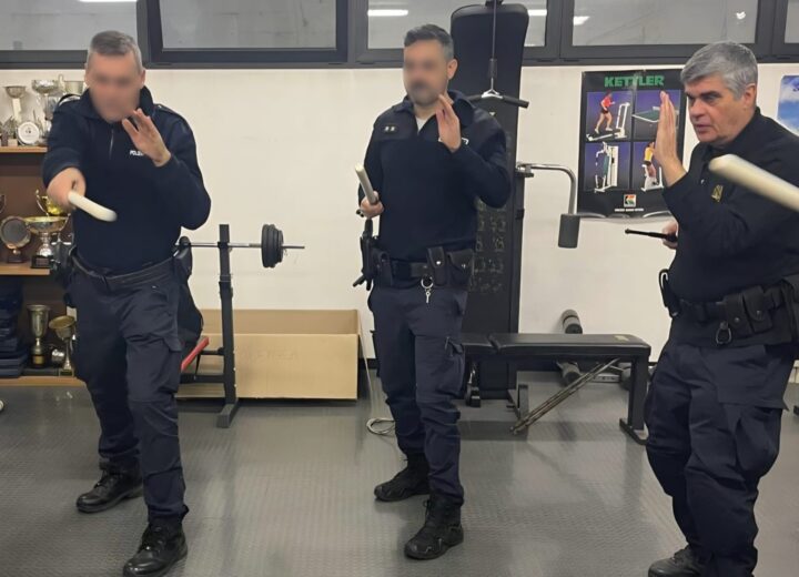 Corso di autodifesa per gli agenti della Polizia locale di Valenza: maggiore sicurezza per tutti
