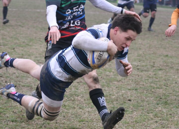 Rugby: Cuspo Urpa vince il derby, decisiva la mischia