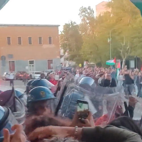 Tentato blocco della stazione: dalla Sinistra Italiana solidarietà ai 17 attivisti pro Palestina denunciati