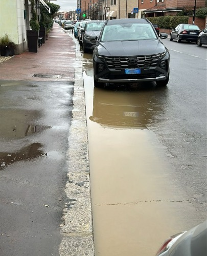 Maltempo: uscito il rio Lovassina a Spinetta e allagata via del Fontanone a Valmadonna