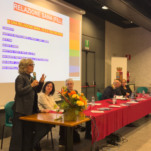 Riconoscere i campanelli d’allarme: il Vinci incontra la Questura