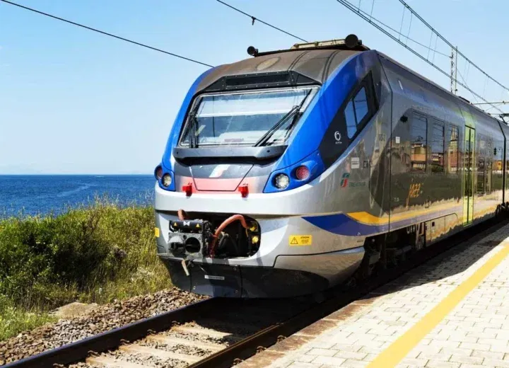 Tornano i “Ponente Line”: dal 2 aprile più treni nei weekend tra Piemonte e Liguria, con fermate anche ad Alessandria