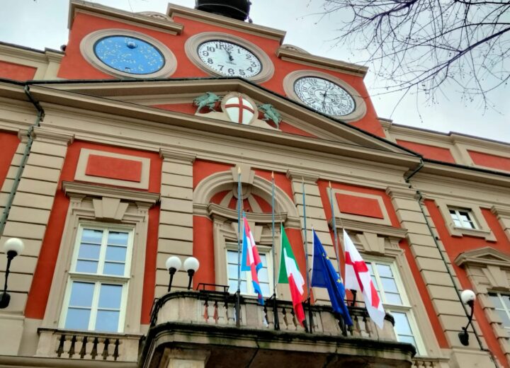 Il ricordo delle vittime del Coronavirus: bandiere a mezz’asta