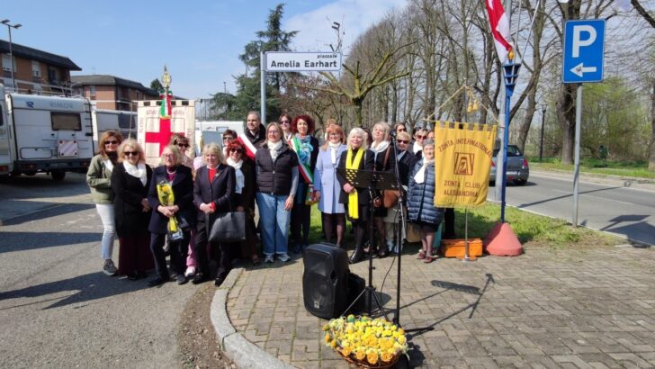 Alessandria intitola un piazzale ad Amelia Earhart, pioniera dei cieli e dell’emancipazione femminile