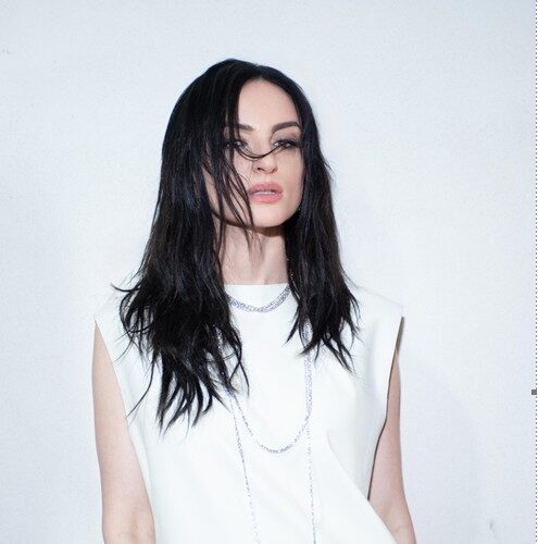 Arisa pubblica il nuovo disco “Foto Mosse” il 17 aprile