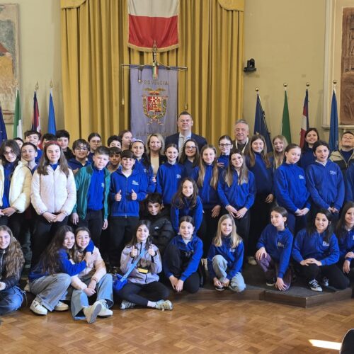 Gli studenti dell’Angelo Custode in visita a Palazzo Ghilini: incontro con Prefetto e Provincia