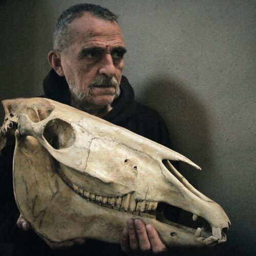 Giovanni Lindo Ferretti arriva a Torino con “Percuotendo. In cadenza”