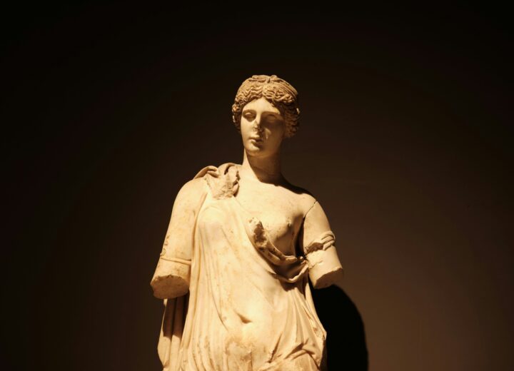 Regione Piemonte ai sindaci: “Intitolate vie, piazze, giardini a figure femminili”