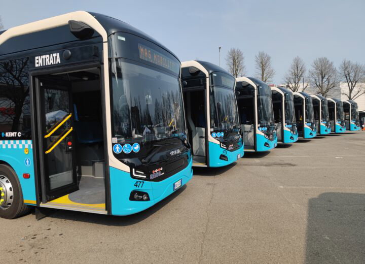 Arriva il Giro ad Alessandria: navette gratuite, modifiche alle linee bus e servizi dedicati