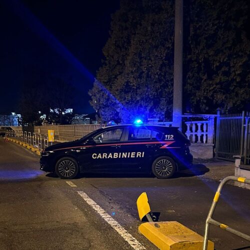 Controlli dei Carabinieri in centro a Tortona: tante pattuglie al lavoro per la sicurezza dei cittadini