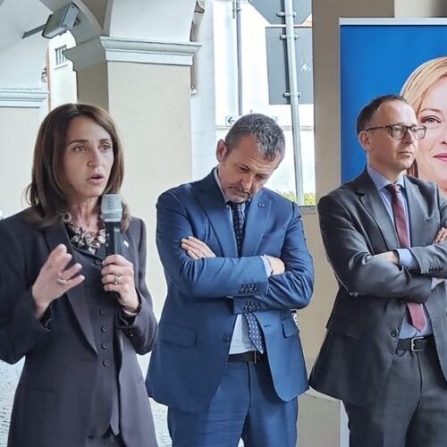 Caso Bisteccheria d’Italia: le opposizioni in Regione Piemonte invocano le dimissioni di Elena Chiorino