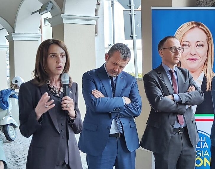 Caso Bisteccheria d’Italia: le opposizioni in Regione Piemonte invocano le dimissioni di Elena Chiorino