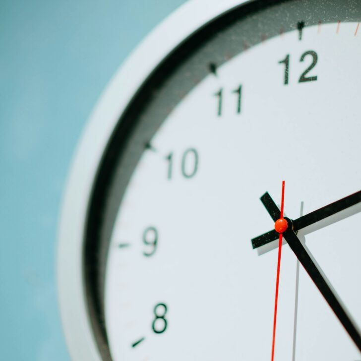 Domenica scatta l’ora legale: iniziano le giornate più lunghe
