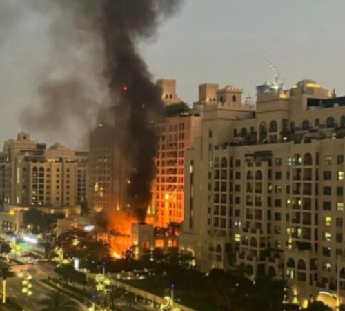 Studenti piemontesi bloccati a Dubai. Famiglie in apprensione, il Ministero dell’Istruzione: “Contatti costanti con Farnesina, Ambasciata e Consolato”