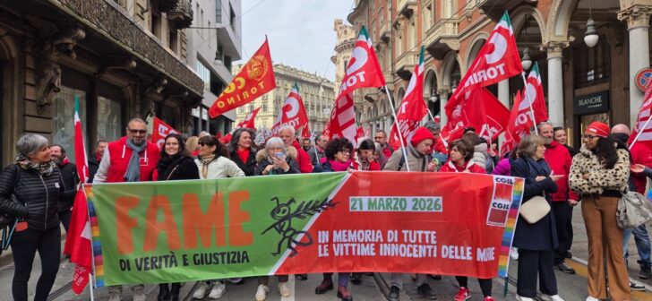 In migliaia a Torino per il corteo di Libera per tutte le vittime innocenti delle mafie