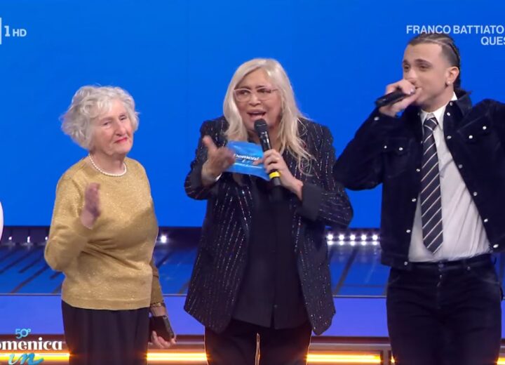 Da 40 anni tra il pubblico del Festival di Sanremo, la signora Felicina conquista il palco dell’Ariston con Mara Venier