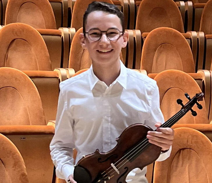 Suonerà a Roma il violino di Einstein: l’orgoglio del sindaco di Voghera per il giovane Giovanni Viola
