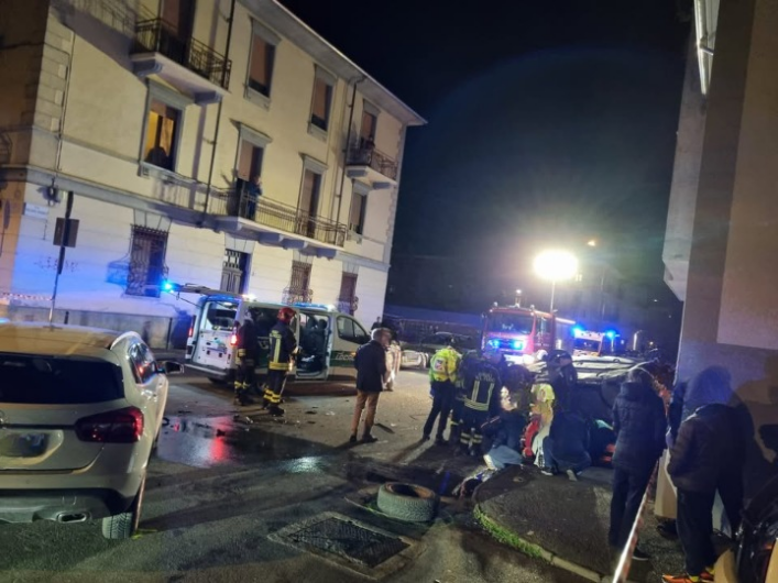 Incidente tra via Wagner e via Pacinotti ad Alessandria: un’auto ribaltata e due persone ferite
