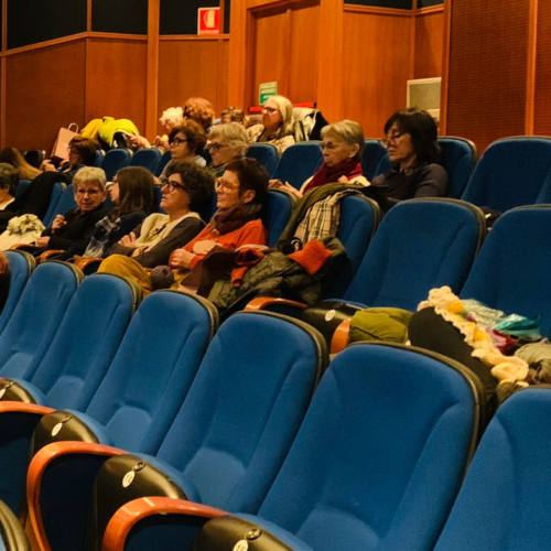 Uncinetto al cinema: al Kristalli il fascino di una vecchia tradizione