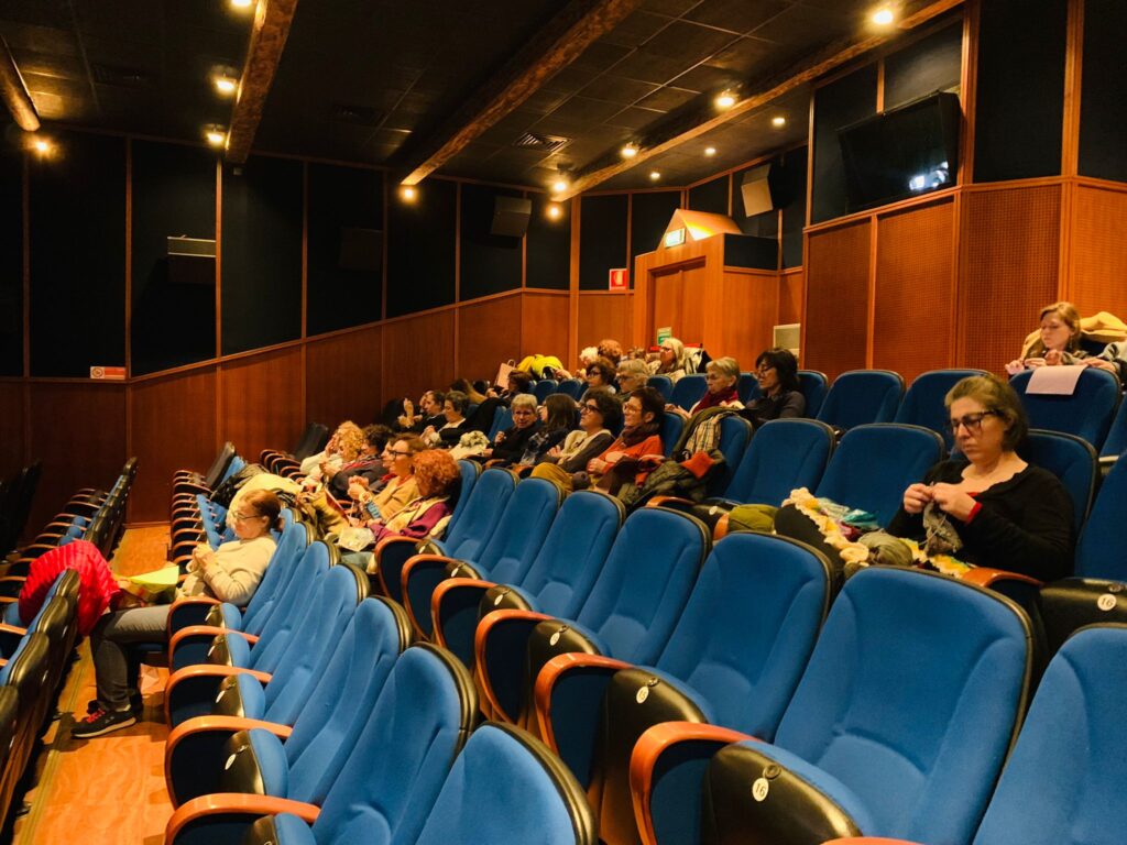 knit cinema