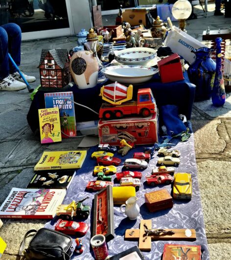 Il Mercatino Vintage conquista il Quartiere Cristo: nuovo appuntamento il 17 aprile al Centro Dea