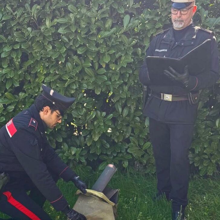 Trasportava 15 chili di pluviali in rame sulla bici: denunciato dai carabinieri