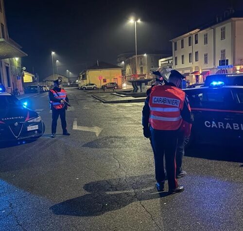 Rapinarono uomo vicino alla stazione di Mortara. Denunciati quattro giovani