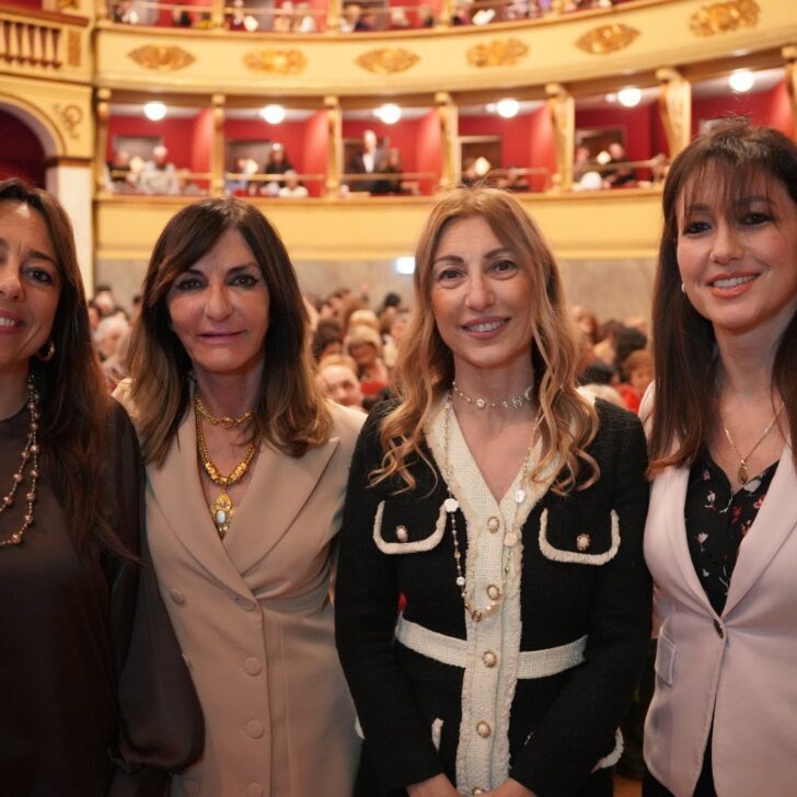 A Voghera teatro Valentino pieno per “Women-Le donne nel mondo”, spettacolo dedicato all’8 marzo