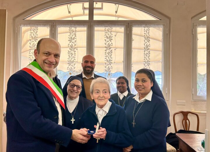 I 100 anni di Suor Irene Boffa: gli auguri del sindaco di Acqui