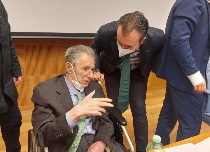 Addio a Umberto Bossi, Riccardo Molinari: “A 15 anni fui affascinato dal suo carisma. Ci ha indicato la via”