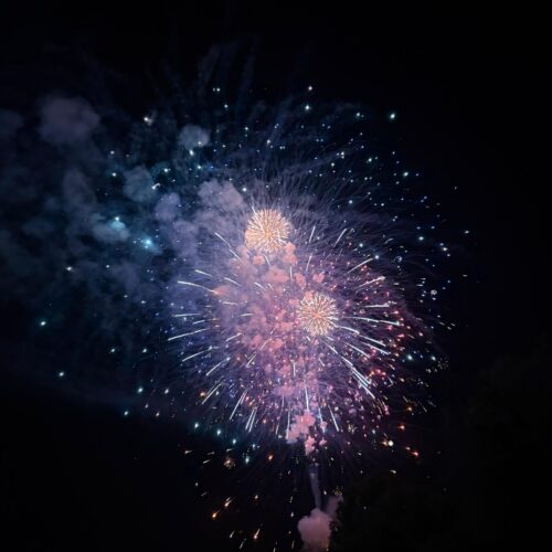 Tornano i fuochi d’artificio del Luna Park e si riaccende il dibattito ad Alessandria