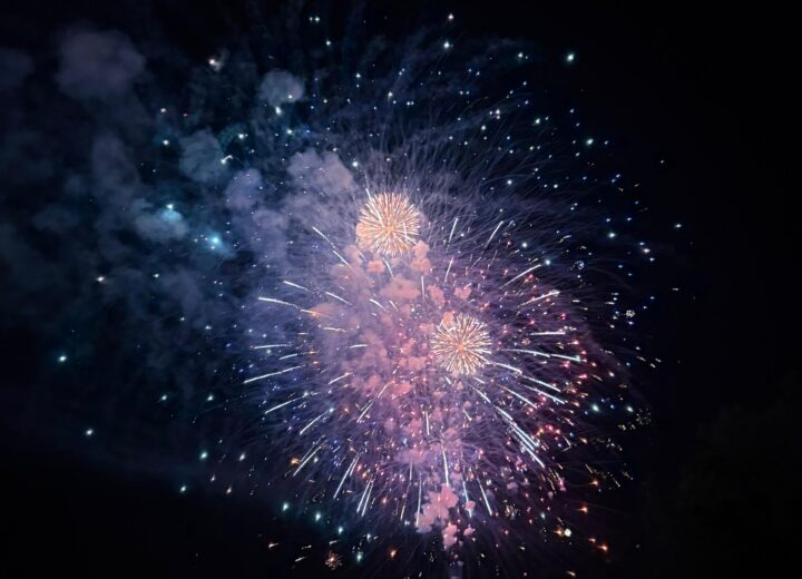 Tornano i fuochi d’artificio del Luna Park e si riaccende il dibattito ad Alessandria