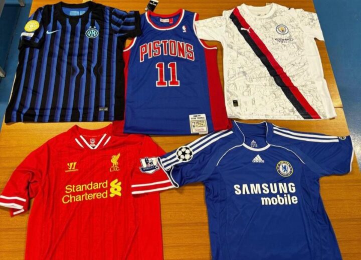 Maglie false vendute in tutta Italia dal Piemonte: sequestro da 700mila euro
