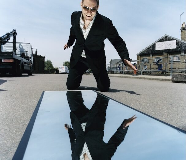 David Gray ha pubblicato Nightjar, un album compagno del seminale ‘Life in Slow Motion’