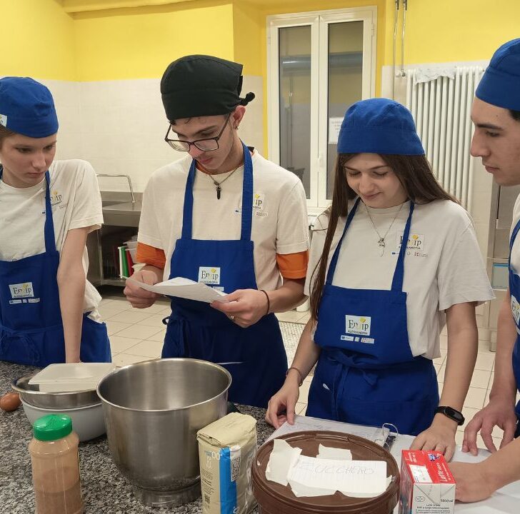 Studenti Enaip preparano grissini e torte per le realtà del territorio. E imparano a essere futuri imprenditori
