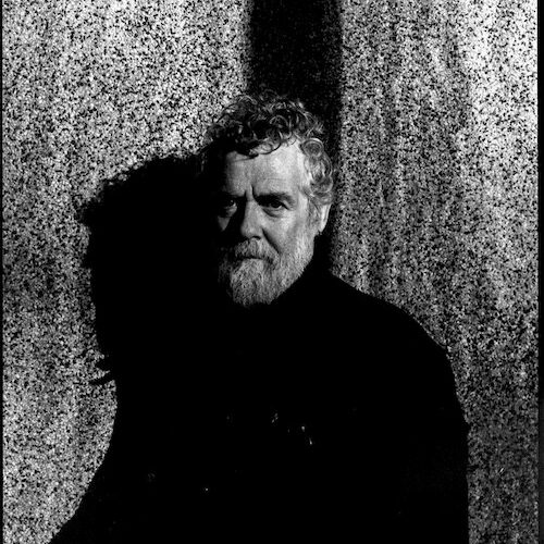 Glen Hansard pubblica ‘Don’t Settle – Transmissions East & West’