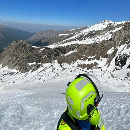 Scivola per 150 metri sulla neve: soccorso un alpinista sul Monte Marguareis nel Cuneese