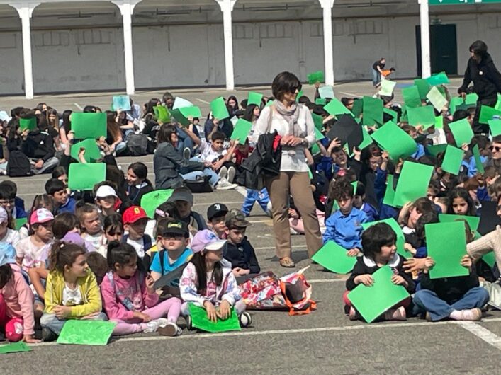 A Casale Monferrato studenti in corteo contro l’amianto: “Ci siamo con testa, cuore e coscienza”