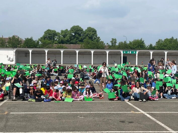A Casale Monferrato studenti in corteo contro l’amianto: “Ci siamo con testa, cuore e coscienza”