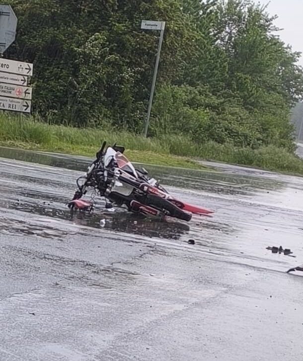 Incidente tra auto e moto a Valenza