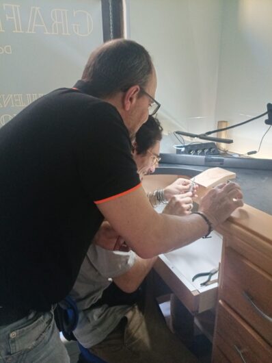 Grafite Projet: la bottega dove imparare l’arte orafa e dare all’amore la forma di un gioiello unico